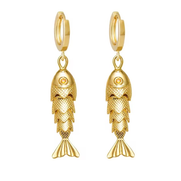 Vintage Golden Fish Earrings - Picture 4 of 12